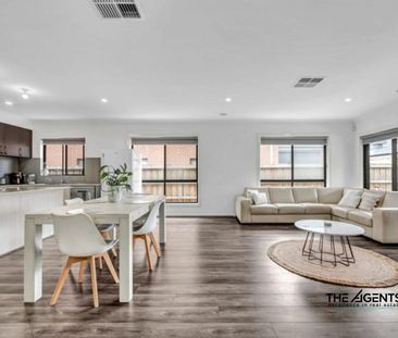 FOR LEASE: Modern & Stylish Family Home - Photo 3