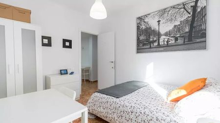 Carrer Justo Vilar, Valencia, Valencian Community 46011 - Photo 3