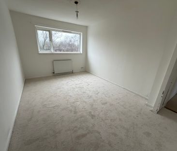 Burnside, Brookside, Telford - Photo 4