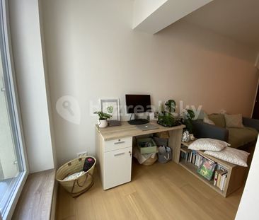 Pronájem bytu 1+kk • 47 m² bez realitkyJankovcova, Praha - Holešovice - Photo 2