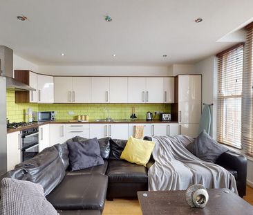 5 bedroom terraced house to rent - Photo 4