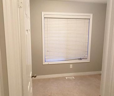 For Lease - 5 Rockman Crescent, Brampton, Ontario - Photo 2