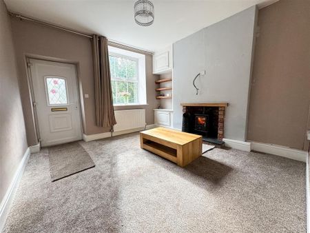 2 bedroom end of terrace house to rent - Photo 3
