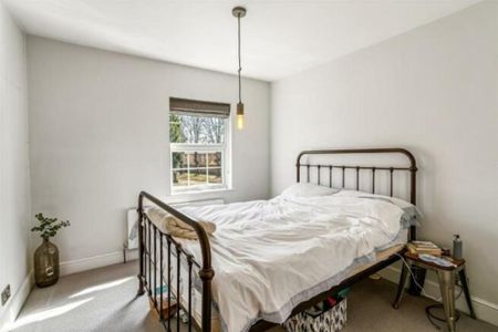 3 bedroom terraced house to rent - Photo 4