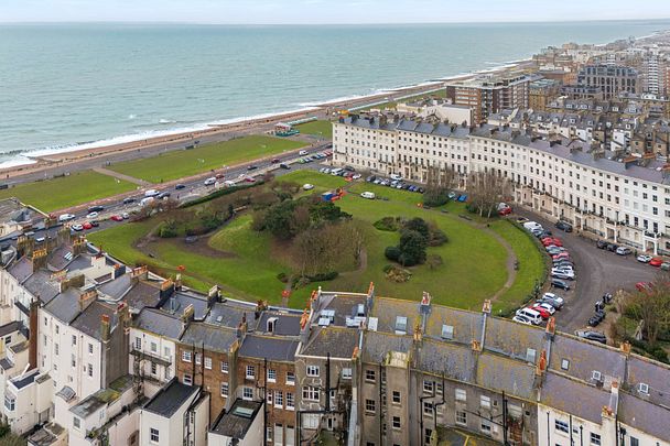 18-19 Adelaide Crescent, Hove, BN3 - Photo 1