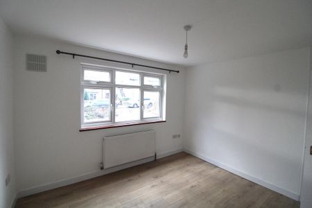 2 bedroom maisonette to rent - Photo 5