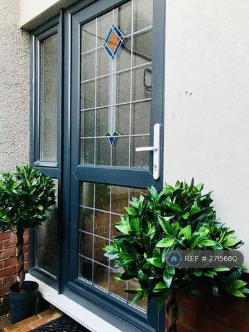 1 bedroom bungalow to rent - Photo 2