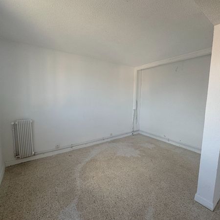 Apartment - Photo 3