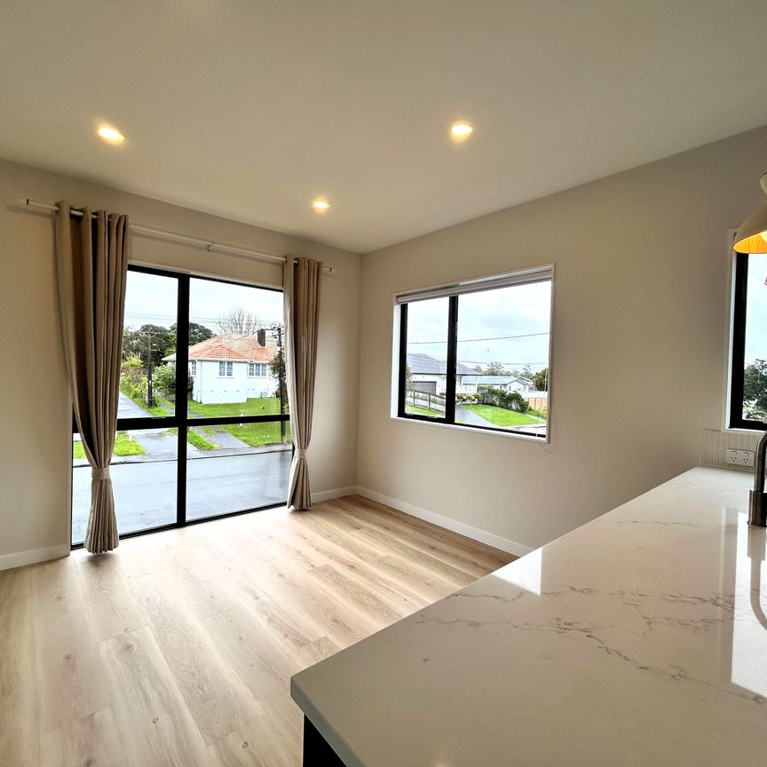 4 Bedrooms on Bardia St - Photo 1