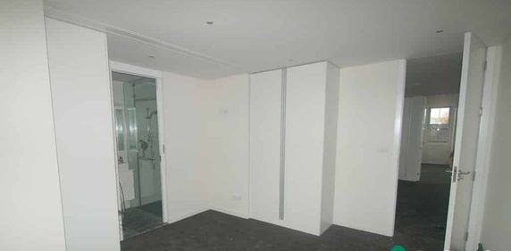 Fabulous on Friel! - Photo 2