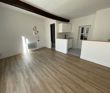 Location Appartement 1 pièce 21m² - Photo 3