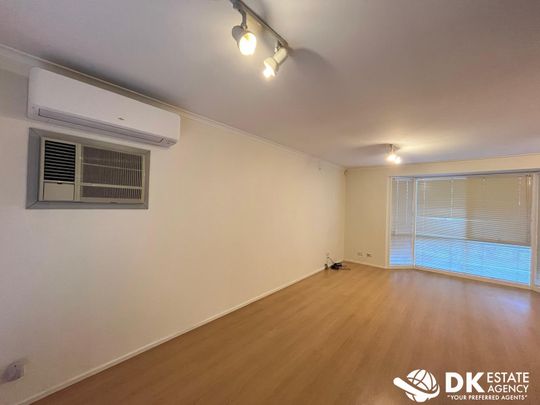 A Quiet and Perfectly Location Access to Freeway - Photo 1