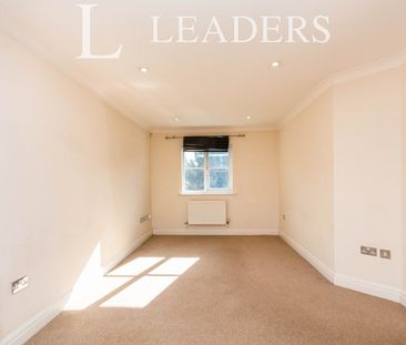 2 bedroom apartment to rent Goldsworth Road, GU21 - Photo 2