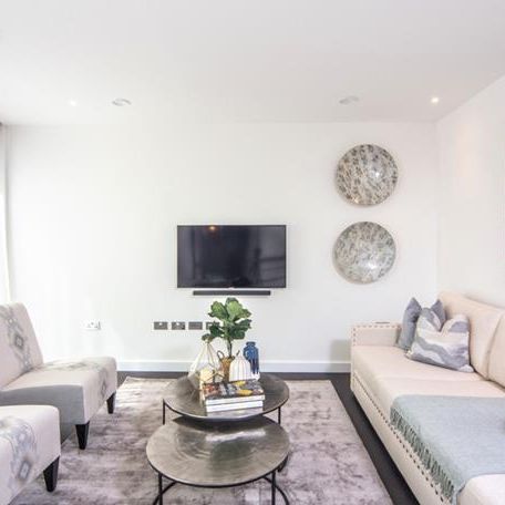 Thornes House, SW11, London - Photo 1