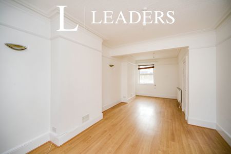 3 bedroom mid-terrace to rent Shelley Road, Hove - Photo 4