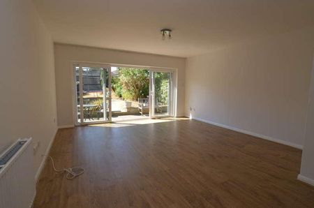 Old Farm Road East, Sidcup, DA15 - Photo 3