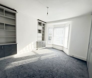 Property For Let - Palace Road - Photo 2