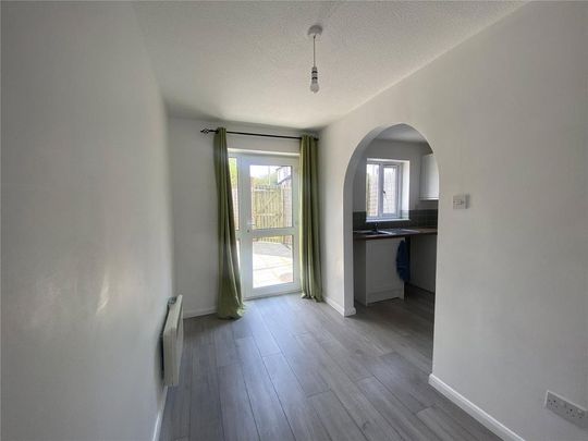 2 bedroom end of terrace house to rent - Photo 1
