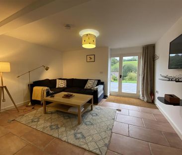 2 bedroom semi-detached house to rent - Photo 2