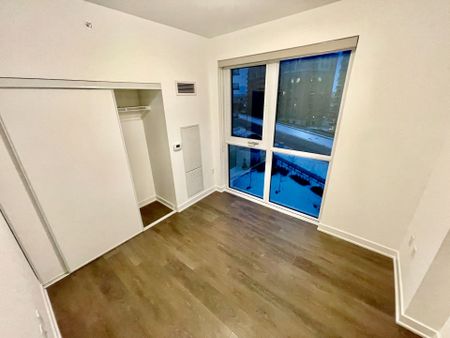 For Lease - 75 Oneida Crescent Unit# 703, Richmond Hill, Ontario - Photo 2