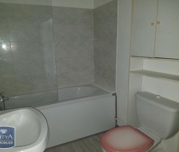 Location Appartement 1 pièce 38m² CHATEAUROUX 36000 - Photo 4
