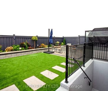 813 Aspen Terrace - Photo 1