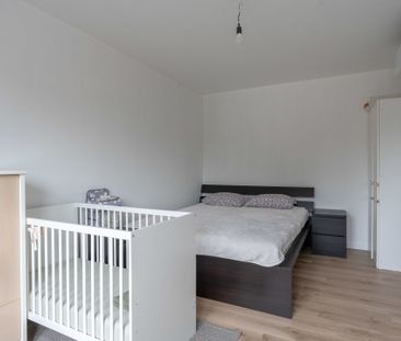 Energiezuinig 2 slpk appartement met garagebox te Vosselaar. - Photo 2