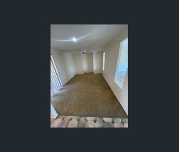 Comfortable 3-Bedroom Family Home in Tannum Sands - Photo 1