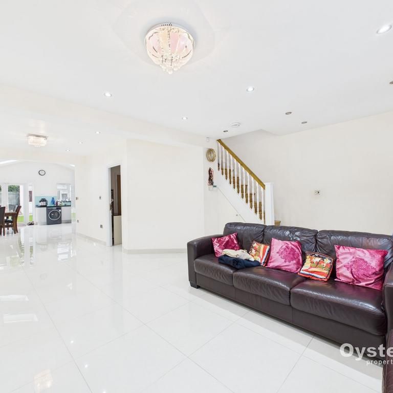 5 bedroom semi-detached house to rent - Photo 1