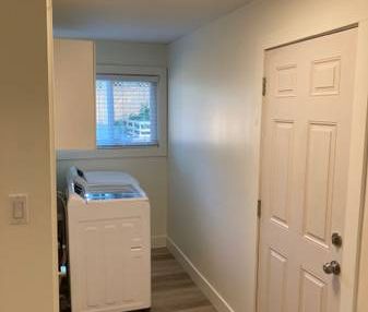 Newly Renovated 3 Bedroon House for Rent - Photo 1