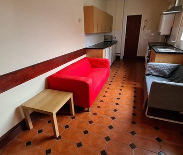 5 bedroom terraced house to rent - Photo 2