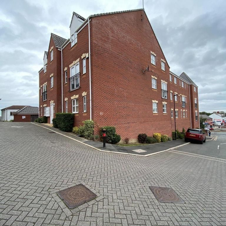 2 bedroom apartment to rent - Photo 1