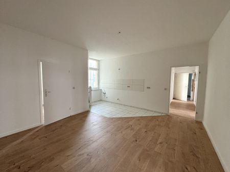 Platz für die ganze Familie: 4-Raumwohnung mit Komfort - Foto 3