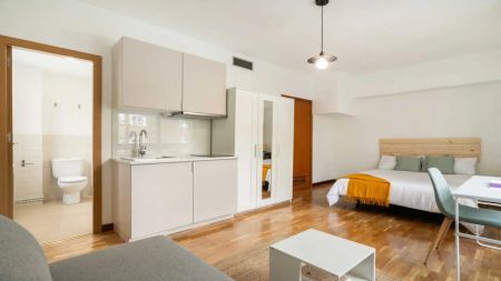 Room in a shared 10-bedroom apartment for rent in Atalaya. - Photo 5