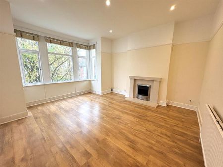 3 bedroom flat to rent - Photo 2