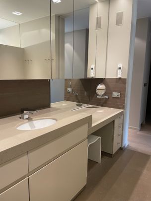 LUXE APPARTEMENT + zeer riant zongericht terras, dubbele garage & (wijn)kelder - Foto 1