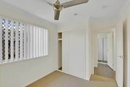 NEAT & TIDY THREE BEDROOM HOME - Photo 3