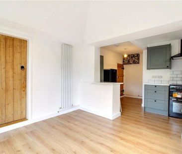 2 bedroom bungalow to rent - Photo 1