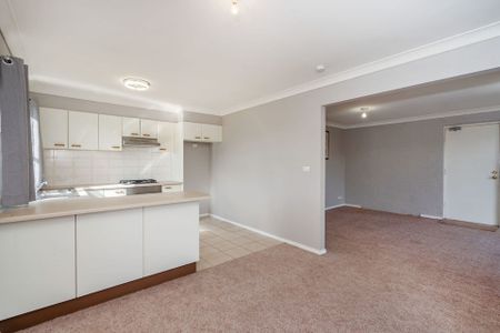 Unit 3/44 Carrington Street, - Photo 3