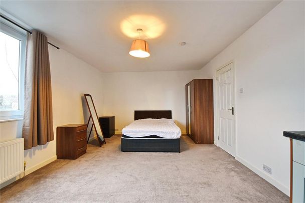 4 bedroom apartment to rent - Photo 1