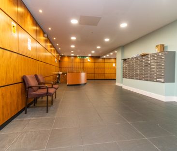 Metropolitan Apartments, Lee Circle, City Centre - Photo 1