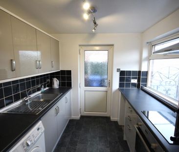 2 bedroom bungalow to rent - Photo 1