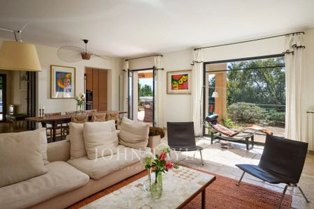 Maison à louer Valbonne, Cote d'Azur, France7 500 EUR / Mois - Photo 2