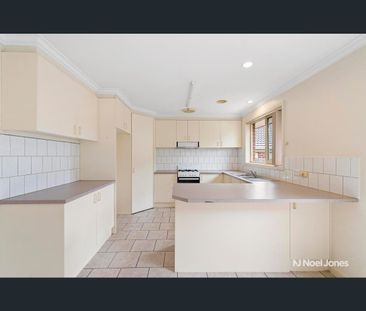 86b Batesford Road, Chadstone, Vic 3148 - Photo 1