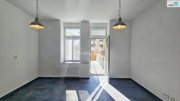 Pronájem bytu 1+kk 34 m² - Photo 1