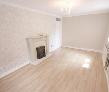 2 Bedroom Flat/Apartment To Let - Photo 4