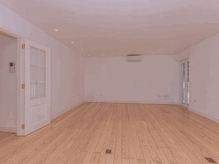 Apartamento T3 para arrendamento sem móveis com piscina e jardim no Rato em Lisboa - Photo 4