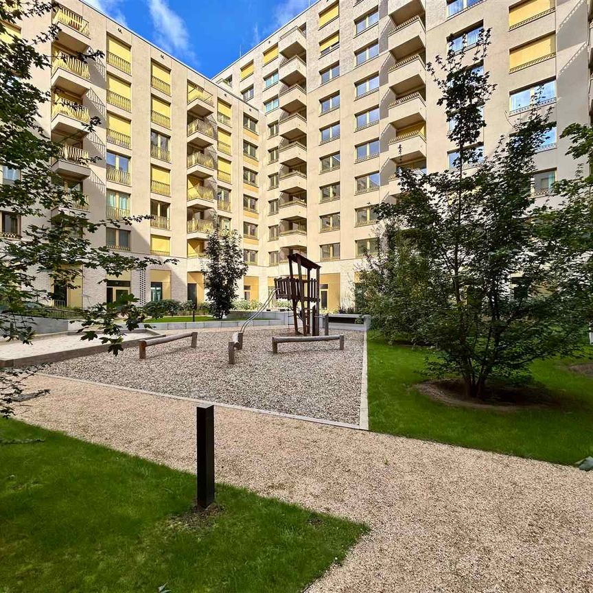 QH Crown: Großzügige 2-Zi.-Wohnung mit Blick auf den zukünftigen Nordhafenplatz - Photo 1