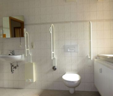 Wohnen im Grünen - Barrierefreie 2-Raum-Oase mit Charme - Foto 1