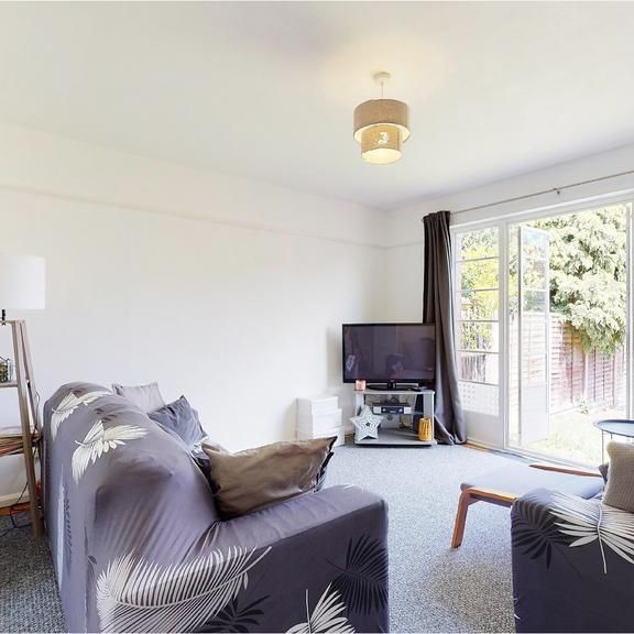 3 bedroom semi-detached house to rent - Photo 1